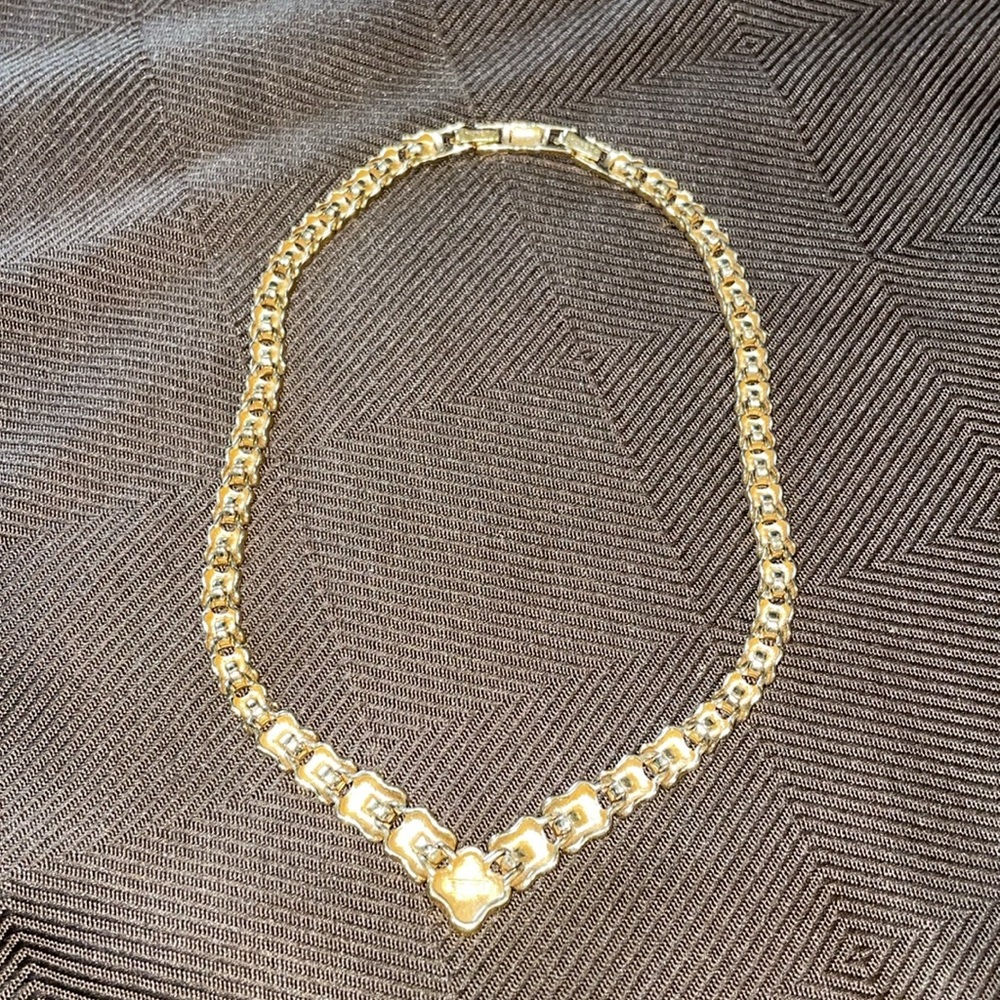 Monet vintage gold tone statement necklace - Picture 4 of 8